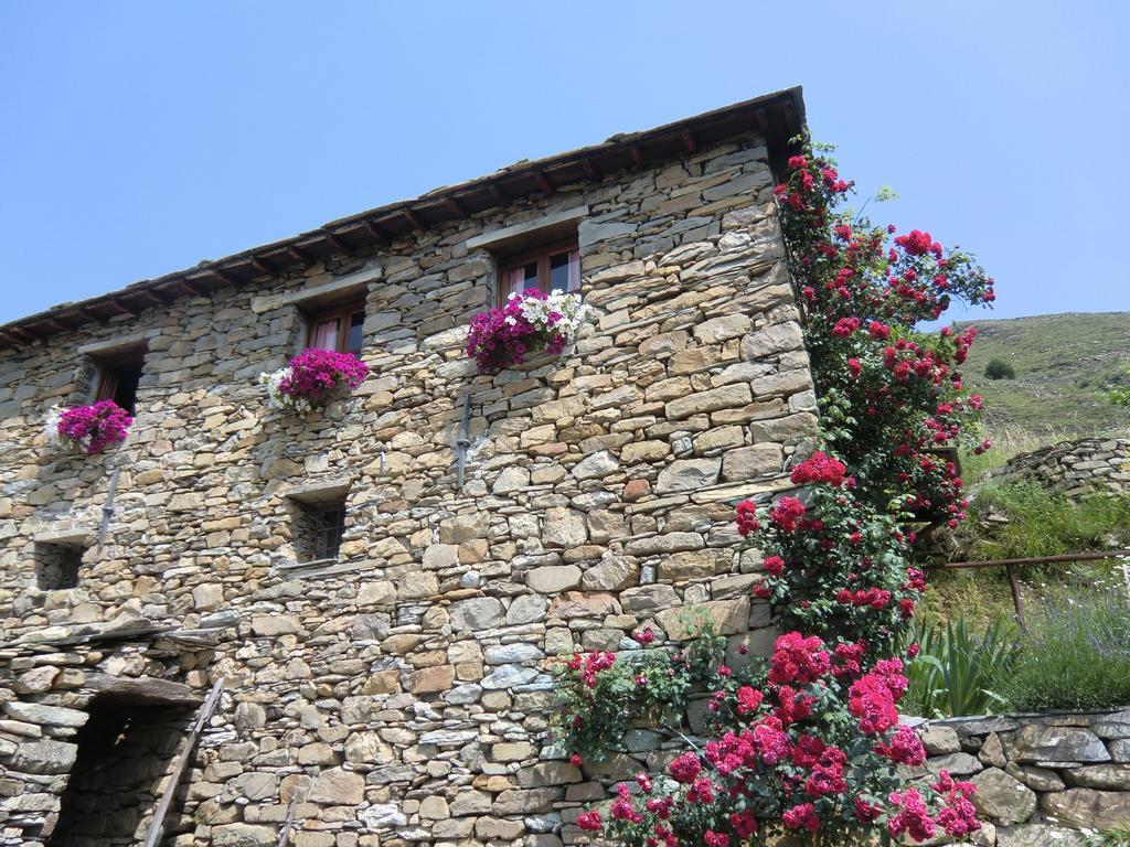 Agriturismo La Fontana Dell'Olmo Hotel Molini di Triora Zewnętrze zdjęcie